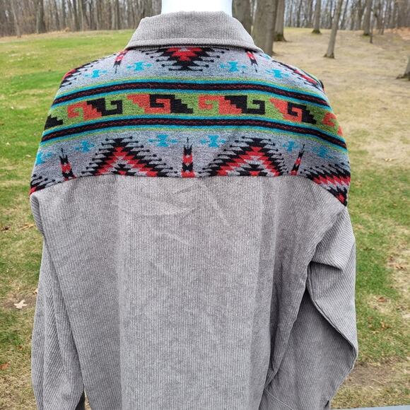 Davi & Dani Gray Wide Wale Corduroy with Southwestern Yoke Shacket size 1XL - Picture 2 of 16